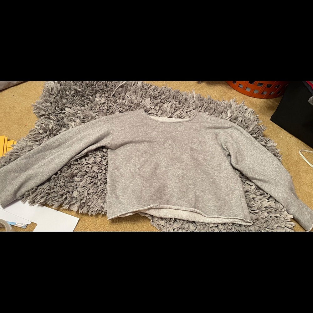 American Eagle Cropped pullover with bell sleeves